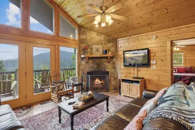 Image de Cabin w/Majestic Views-Pool Table & Theater room