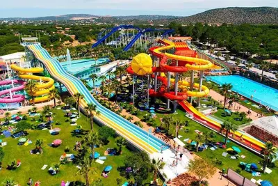 Image de 2 bedroom family apartment with side Ocean view