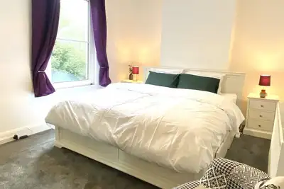 Image de 3 bed House with Luxury bathroom