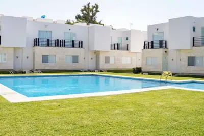 Image de House in Safe Condo Bbq and Pools