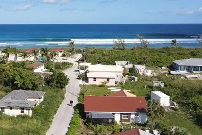 Image de Relax and unwind in this quiet charming beachside village