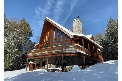 Image de Beautiful chalet in Jewett!