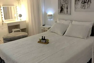 Image de One of a kind! Apartment with everything.