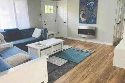 2bd modern unit downtown Lents in Portland.