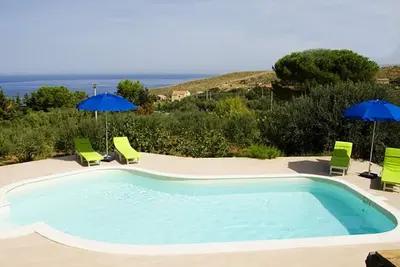 Image de Villa with swimming pool with spectacular sea views and Mediterranean vegetation