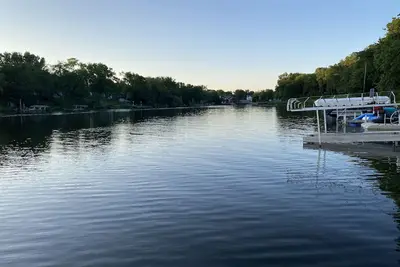 Image de Cabin on Lake George