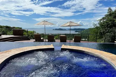 Image de Stunning Ocean View Chateau - Experience it All