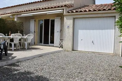 Image de Villa 3 pièces avec terrasse et garage, proche plage - Gruissan