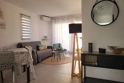 Image de Appt. All on foot. 3⭐️+ garage.