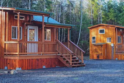 Image de Tiny cabins with big adventures!