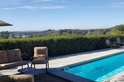 Image de Bay View Ridge: Secluded Home w\/Pool and Hot Tub