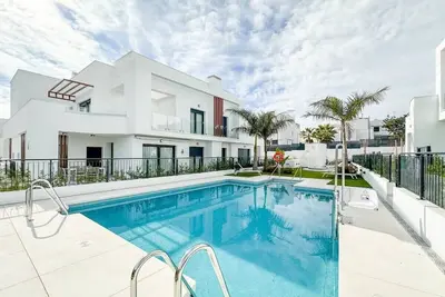 Image de Los Miradores | Modern Townhouse Rooftop Jacuzzi