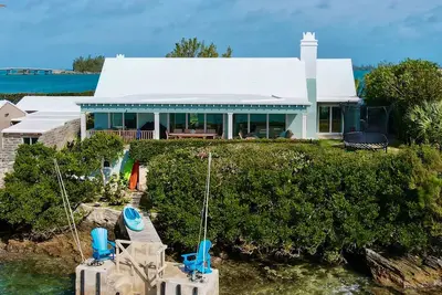 Image de Windward Mark - Newly Renovated & Surrounded By Water