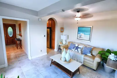 Image de La Brisa: Experience Island Bliss – Luxury Suite with Unforgettable View