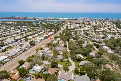 Image de Palms Beach Private Heated Pool Home 1. 5 mile from Indian Rocks Beach 🏖️🏝️