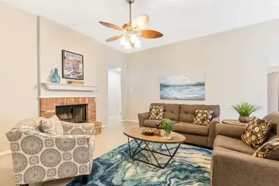 Image de Comfy & Cozy 4 Bedroom Retreat