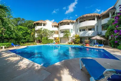 Image de Sueño - Relaxing & Spacious 2 bedroom in Playacar 2 - At Rosa Blanca Condos