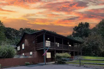 Image de Sunrise Lodge-Lodge-Salle de bain privée séparée-Vue sur la campagne