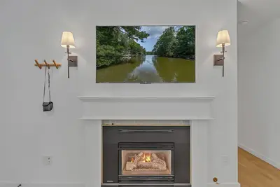 Image de Waterfront w/Floating Dock, Kayaks~Family Home