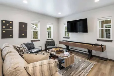 Image de New | Game House | Near Downtown