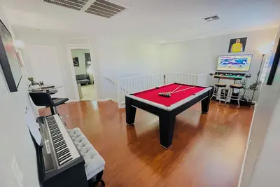 Image de Cozy Surprise Home w/ 1 King Bed & 2 Queen Beds! Near Spring Training Stadiums!