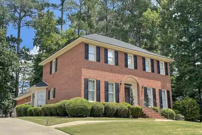 Image de 4 bedroom Masters Rental 5 miles from Augusta National