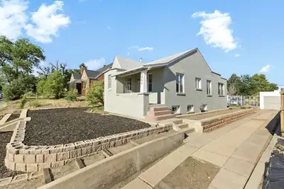 Image de The Denver Digs- Perfect Denver Getaway in the West Highlands Neighborhood!