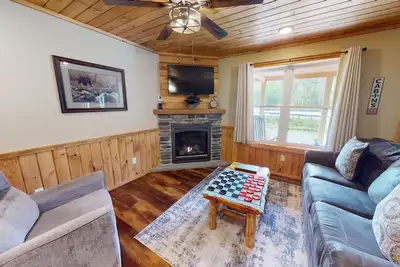 Image de Pine Creek, Pa Grand Canyon, Mountain View Suite 8 at Rough Cut Lodge