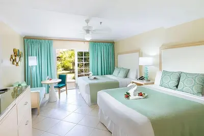 Image de Making The Best Memories Along The Way! Outdoor Pool, Free Parking, Onsite Spa!