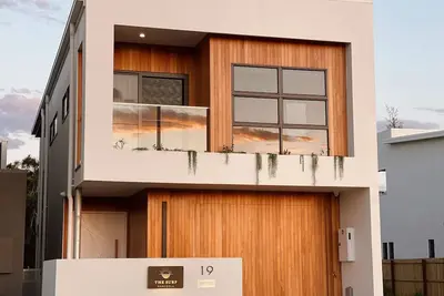Image de A Must Stay - Beachfront 5 Star Luxe Home + Pool