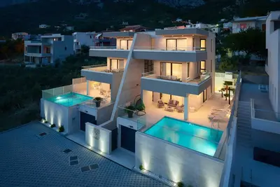 Image de Modern villa with sea view and swimming pool