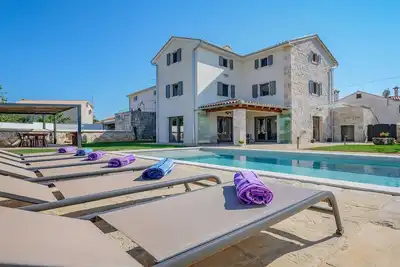 Image de Villa 117, Višnjan