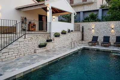 Image de Eco-friendly beachfront villa in Splitska