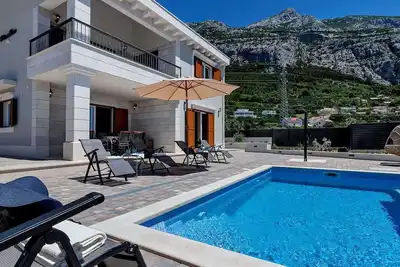 Image de Poolside villa in Makarska with stunning sea view