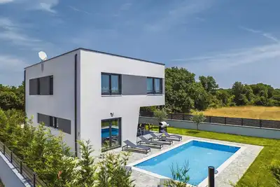 Image de Villa Tika, Jadreški