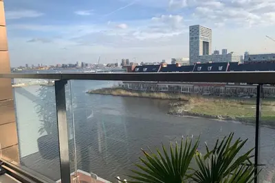 Image de Luxury family apartment with stunning (water) views