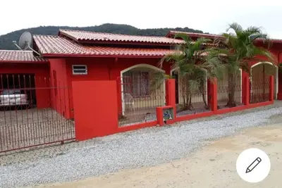 Comfortable house near the beach