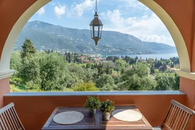 Image de Appartement 'Bella Vista' avec vue sur la mer, Wi-Fi et climatisation.