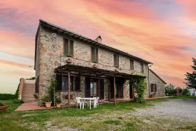 Image de Appartement de vacances \"Geranio\" avec vue sur les montagnes, piscine partagée et Wi-Fi.