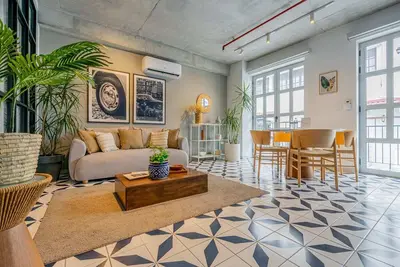w* | Dazzling 2br in Plaza Herrera