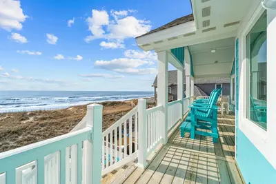 Image de Premier Oceanfront Dog Friendly w/ Pool, Hot Tub, Elevator, Cabana, Theater