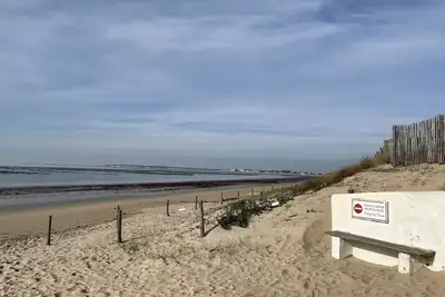 Image de Maison  dans village privé  sécurisé et  boisé  avec accès direct à la  plage