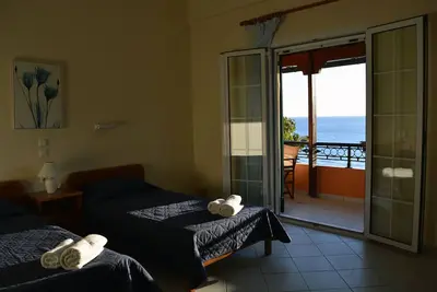 Image de Papadatos Apts | Studio 5 mins from the beach on foot.