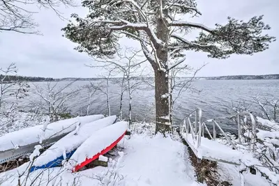 Image de Cozy Waterfront Cottage on Montsweag Bay!