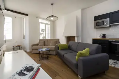 Image de Betty - Magnifique T3 avec balcon Rue Bonaparte