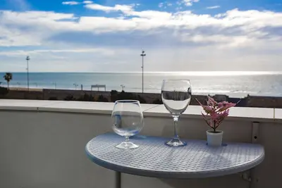 Image de Poseidon Beach Apartment & parking by Cadiz4Rental