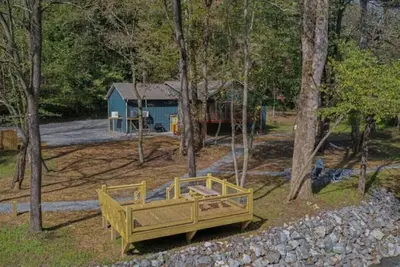 Image de Ellijay Riverfront Escape, Fire Pit, Game Room