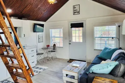 Image de Adorable tiny house (with loft! ) near Potosi Live