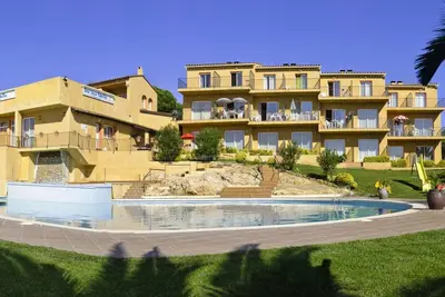 Image de Apcostas Club Torre Vella / Deux Pièces