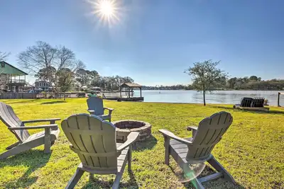 Image de Steps to Lake Conroe: Cozy, New-Build Cabin
